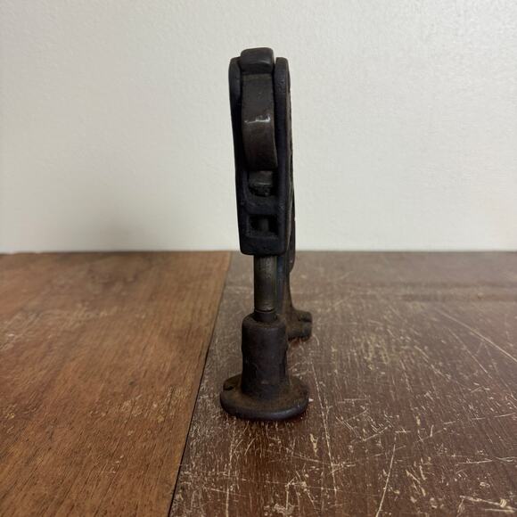 REX 27 Hand Operated Rivet Press ANTIQUE Pat Pend October 9 1900 Cast Iron - Picture 2 of 12